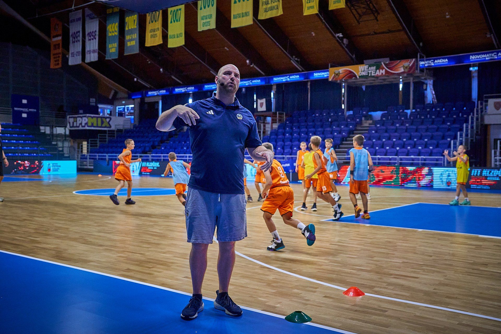 20260904_CoachClinicByStefanLudwig 40.jpg