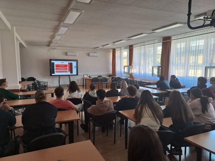 Véradási edukáción vett részt három osztályunk