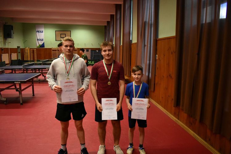 Második hely a városi alapfokú asztalitenisz tornán
