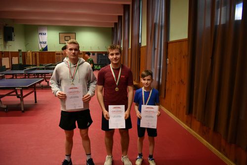 Második hely a városi alapfokú asztalitenisz tornán