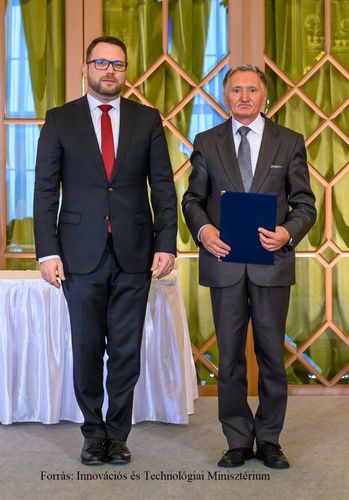 Miniszteri elismerő oklevélben részesült Adorján Gyula