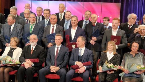 Izsó Roland a városi kitüntetettek között